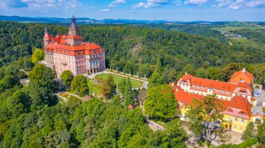 Poland.IMAGE 'deki Ksiaz kalesinin Panorama manzarası
