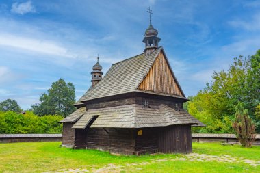 Katowice, Poland.IMAGE 'deki Yukarı Silezya Etnografik Parkı' ndaki tarihi binalar