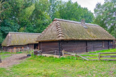 Katowice, Poland.IMAGE 'deki Yukarı Silezya Etnografik Parkı' ndaki tarihi binalar