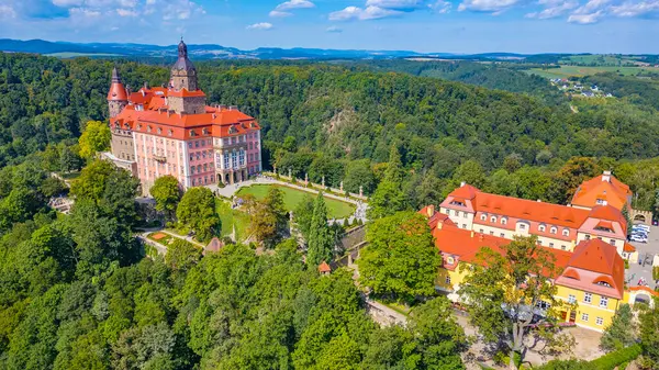 Poland.IMAGE 'deki Ksiaz kalesinin Panorama manzarası