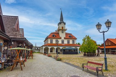 Nowy Sacz, Poland.IMAGE 'de tarihi evleri olan Galiçya kasabası.