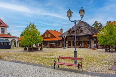 Nowy Sacz, Poland.IMAGE 'de tarihi evleri olan Galiçya kasabası.