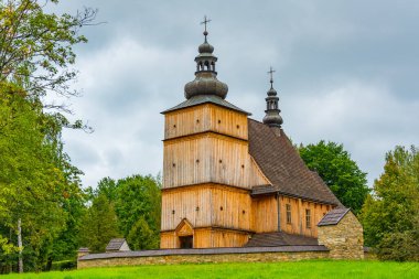 Nowy Sacz, Poland.IMAGE 'deki Sadecki Ethnographic Park' taki tahta kilise.