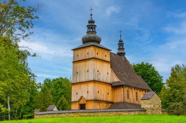 Nowy Sacz, Poland.IMAGE 'deki Sadecki Ethnographic Park' taki tahta kilise.