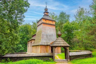 Nowy Sacz, Poland.IMAGE 'deki Sadecki Ethnographic Park' taki tahta kilise.