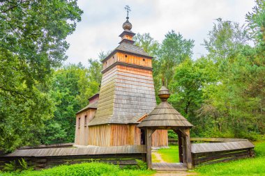 Nowy Sacz, Poland.IMAGE 'deki Sadecki Ethnographic Park' taki tahta kilise.