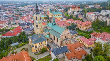 Poland.IMAGE 'deki Przemysl katedralinin panorama görüntüsü