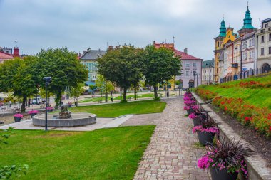 Przemysl, Poland.IMAGE 'deki Rynek Meydanı' nda ayı çeşmesi.