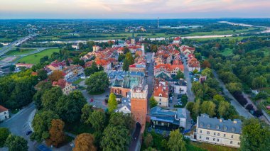 Poland.IMAGE 'de Sandomierz' in günbatımı manzarası.
