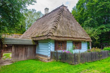 Poland.IMAGE 'deki Lublin Village Açık Hava Müzesi' nde tarihi bir ev.
