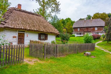 Poland.IMAGE 'deki Lublin Village Açık Hava Müzesi' nde tarihi bir ev.