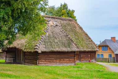 Poland.IMAGE 'deki Lublin Village Açık Hava Müzesi' nde tarihi bir ev.