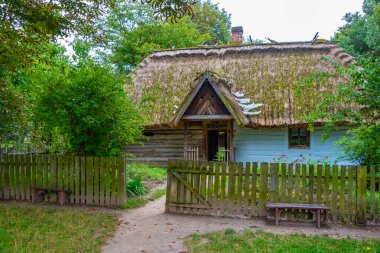 Poland.IMAGE 'deki Lublin Village Açık Hava Müzesi' nde tarihi bir ev.