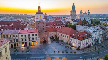 Lublin, Poland.IMAGE 'deki Krakow kapısının gündoğumu panoraması