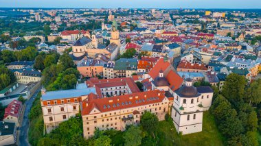 Eski Lublin, Poland.IMAGE kasabasının günbatımı manzarası.