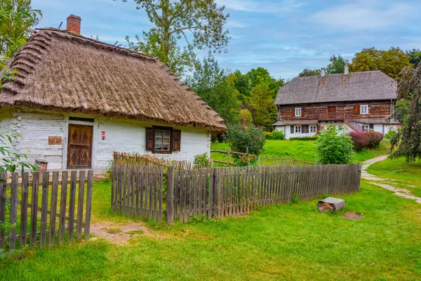 Poland.IMAGE 'deki Lublin Village Açık Hava Müzesi' nde tarihi bir ev.