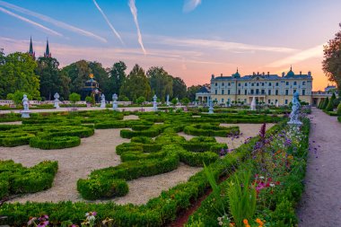Bialystok, Poland.IMAGE Branicki sarayının gün doğumu manzarası