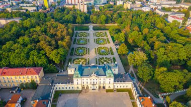 Bialystok, Poland.IMAGE Branicki sarayının gün doğumu manzarası