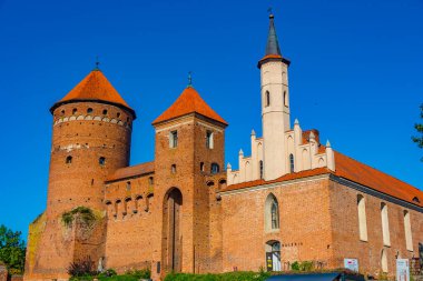 Poland.IMAGE 'deki Reszel kalesinde yaz günü.
