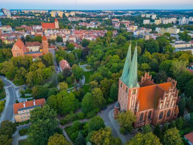 Olsztyn 'in günbatımı manzarası ve Poland.IMAGE kalesi