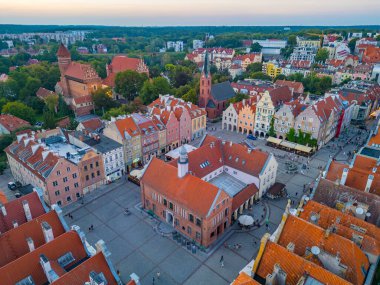 Olsztyn 'in günbatımı manzarası ve Poland.IMAGE kalesi