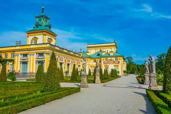Varşova, Poland.IMAGE Wilanow Sarayı 'nda yaz günü.
