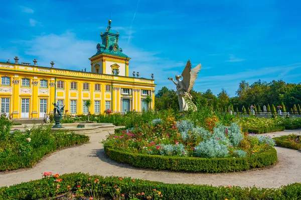 Varşova, Poland.IMAGE Wilanow Sarayı 'nda yaz günü.