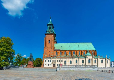 Gniezno, Poland.IMAGE 'deki Primatların Aziz Wojciech Bazilikası