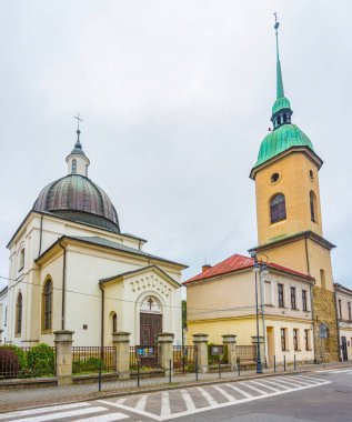 Poznan, Poland.IMAGE 'deki belediye binasının gün doğumu manzarası