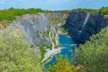 Velka Amerika Çek Cumhuriyeti 'nde taş ocağı. IMAGE