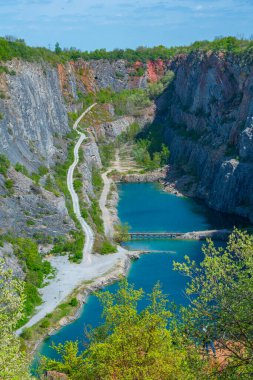 Velka Amerika Çek Cumhuriyeti 'nde taş ocağı. IMAGE