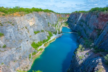 Velka Amerika Çek Cumhuriyeti 'nde taş ocağı. IMAGE