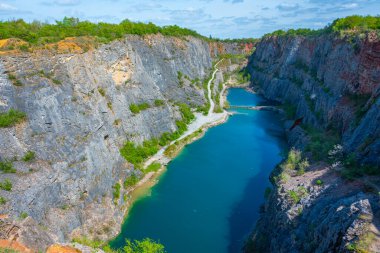 Velka Amerika Çek Cumhuriyeti 'nde taş ocağı. IMAGE