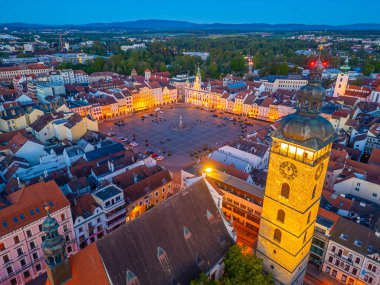 Çek Cumhuriyeti 'nin Ceske Budejovice kentindeki ana meydanın gündoğumu manzarası.