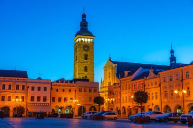 Çek Cumhuriyeti, Ceske Budejovice 'deki Aziz Nicholas Kilisesi' nin gündoğumu.