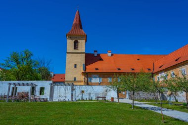 Çek Cumhuriyeti 'ndeki Cesky Krumlov' daki Minorite Manastırı.