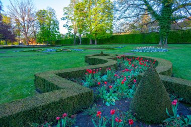 Çek Cumhuriyeti 'ndeki Cesky Krumlov şatosu parkı.