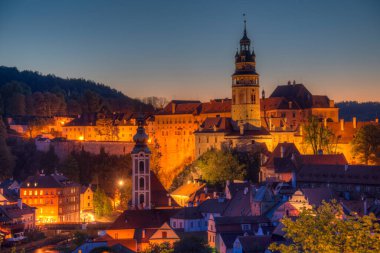 Cesky Krumlov şatosu ve Saint Jost kilisesi, Çek Cumhuriyeti.