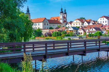 Çek Cumhuriyeti 'ndeki Telc kalesinin yansıması.