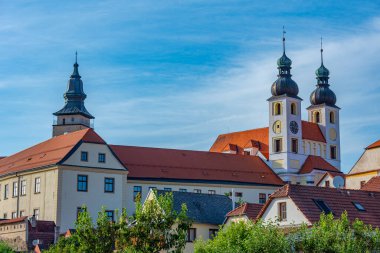 Çek Cumhuriyeti 'ndeki Telc kalesinin yansıması.