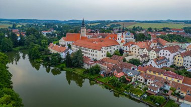 Çek şehri Telc.IMAGE 'in gündoğumu manzarası