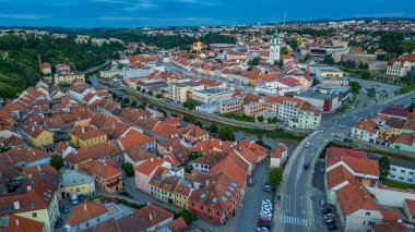 Çek Cumhuriyeti 'nde Trebic' in günbatımı manzarası.