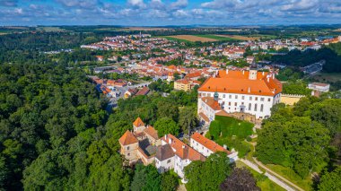 Namest nad Oslavou kalesinin panorama manzarası, Çek Cumhuriyeti.