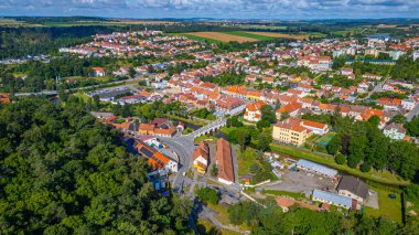Çek Cumhuriyeti 'nde Namest nad Oslavou' nun hava görüntüsü.