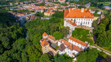 Namest nad Oslavou kalesinin panorama manzarası, Çek Cumhuriyeti.