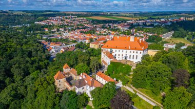 Namest nad Oslavou kalesinin panorama manzarası, Çek Cumhuriyeti.