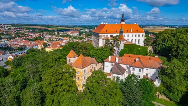 Namest nad Oslavou kalesinin panorama manzarası, Çek Cumhuriyeti.
