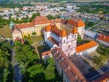 Çek Cumhuriyeti, Znojmo 'daki Louka Manastırı.