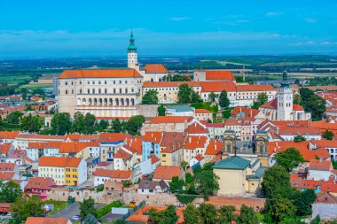 Çek Cumhuriyeti 'nden Mikulov' un hava manzarası.