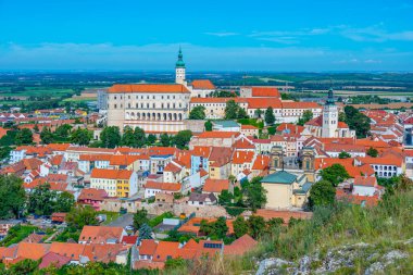 Çek Cumhuriyeti 'nden Mikulov' un hava manzarası.